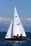 104-0476_IMG